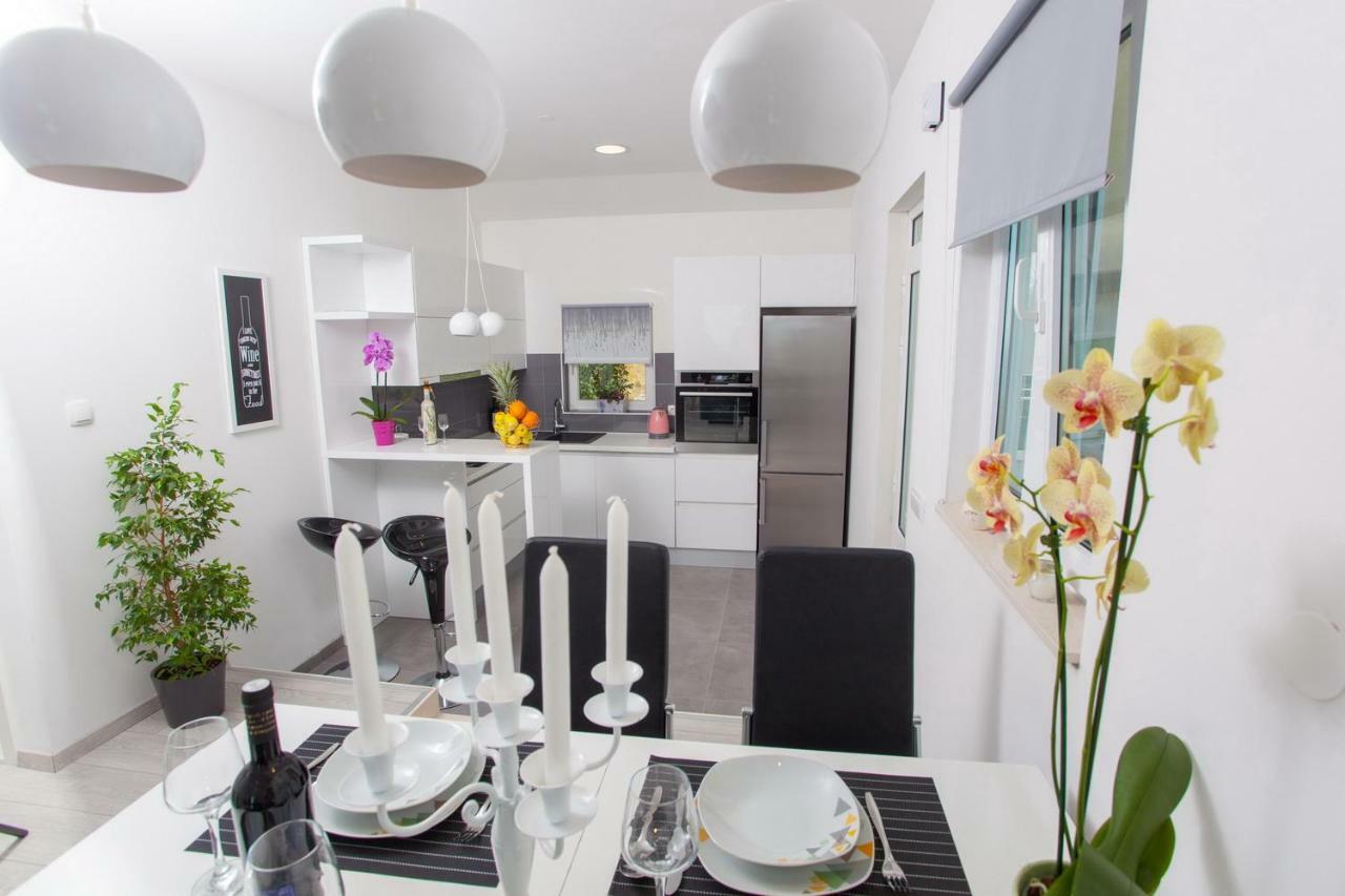 Apartment Ana Makarska Exterior photo